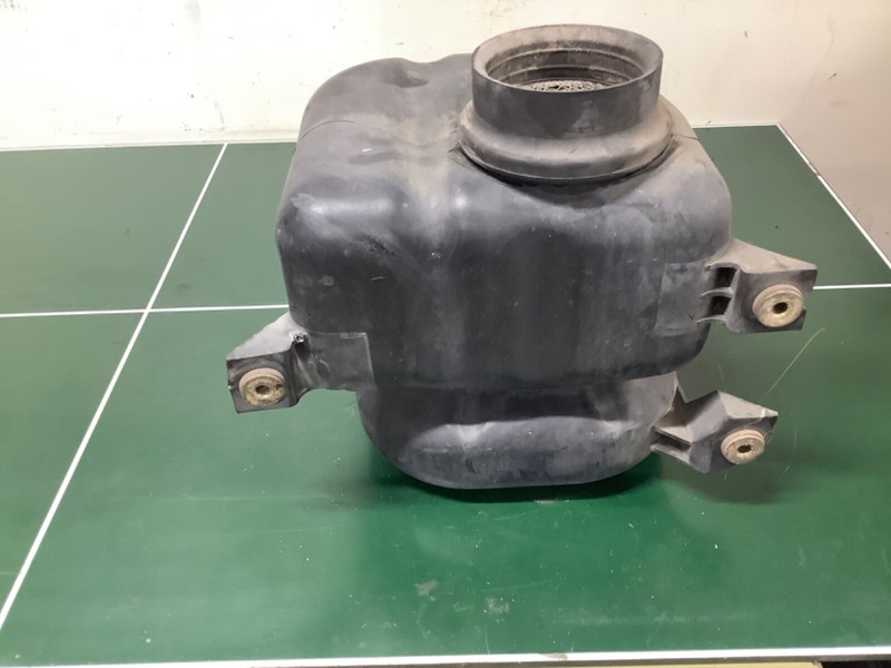 90-93 Integra Air filter Resonator assembly Used OEM