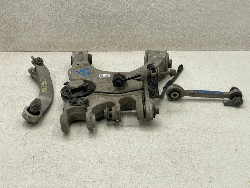 2017-2019 ALFA ROMEO GIULIA REAR RIGHT PASSENGER SIDE CONTROL ARM SET OEM LOT764