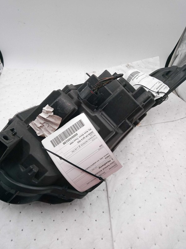 2016 Land Rover Range Rover Left Headlight Assembly OEM 586136 Used 140k Miles