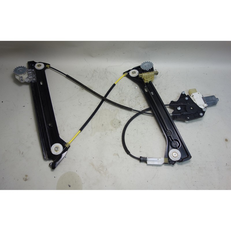 2014-2017 BMW F22 F23 2-Series Right FrontWindow Regulator Lifter w Motor OEM