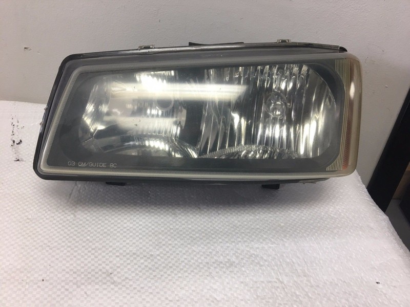 2004 CHEVY SILVERADO 1500 LH LEFT DRIVER SIDE HEADLIGHT 1520713