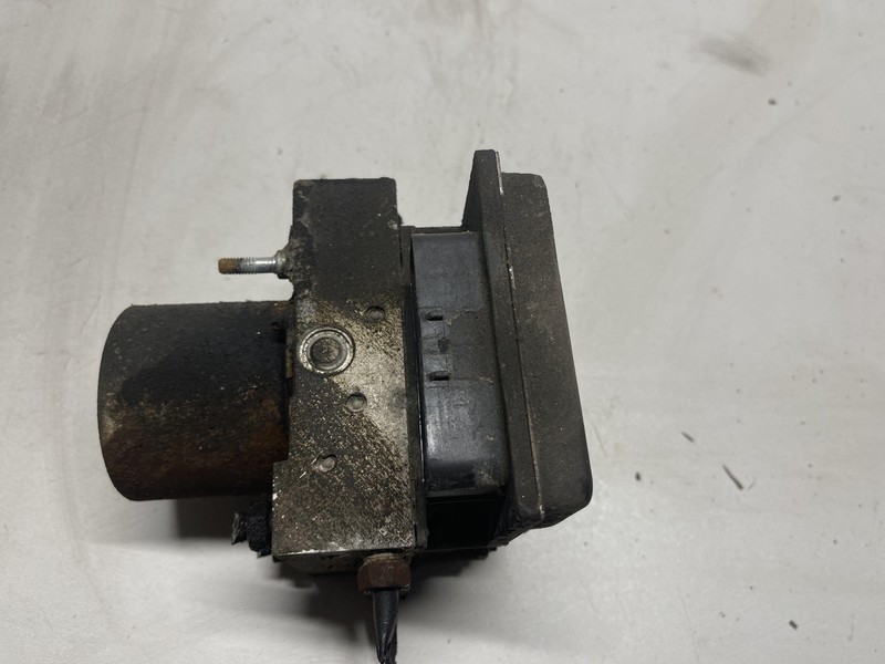 2008 GMC Yukon Denali ABS Pump Assembly Tested Oem (JD9) 08