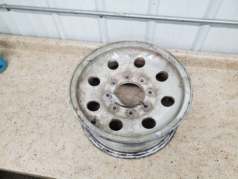 Wheel 16x7 Aluminum 8 Round Holes Bright Finish Fits 01-05 EXCURSION 304780