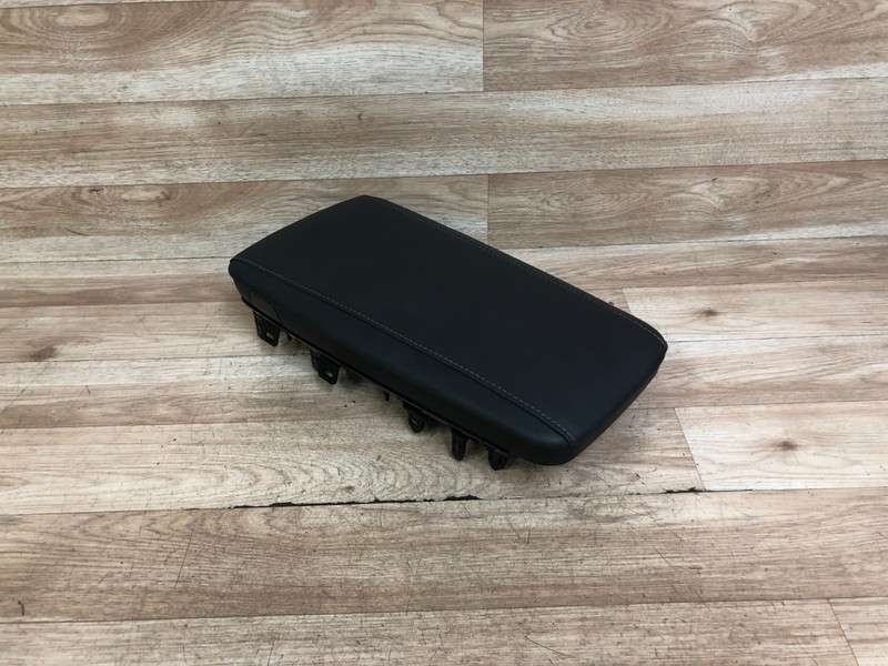 LEXUS OEM RX350 RX350H FRONT CENTER CONSOLE ARMREST LID PANEL COVER BLACK 23-26