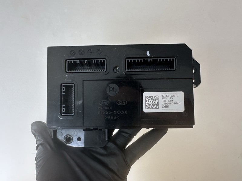 2022-2024 HYUNDAI IONIQ 5 TEMPERATURE AC CLIMATE HEATER CONTROL MODULE OEM