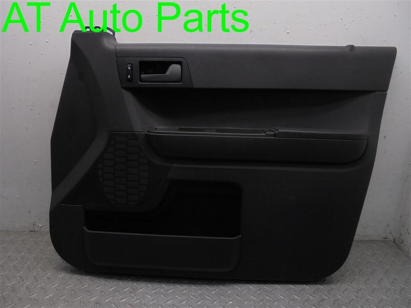 2008 - 2012 FORD ESCAPE PASSENGER FRONT BLACK DOOR PANEL