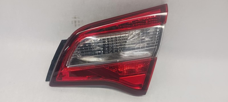 15-'19 SUBARU LEGACY Right passenger inner Taillight OEM Grade A!