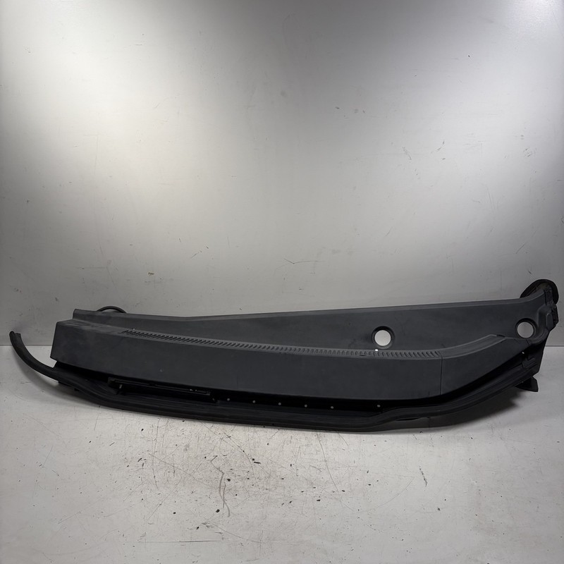 09-13 Honda Fit Left Top Windshield Wiper Cowl Cover Grille 74200-TK6-A0-50 OEM