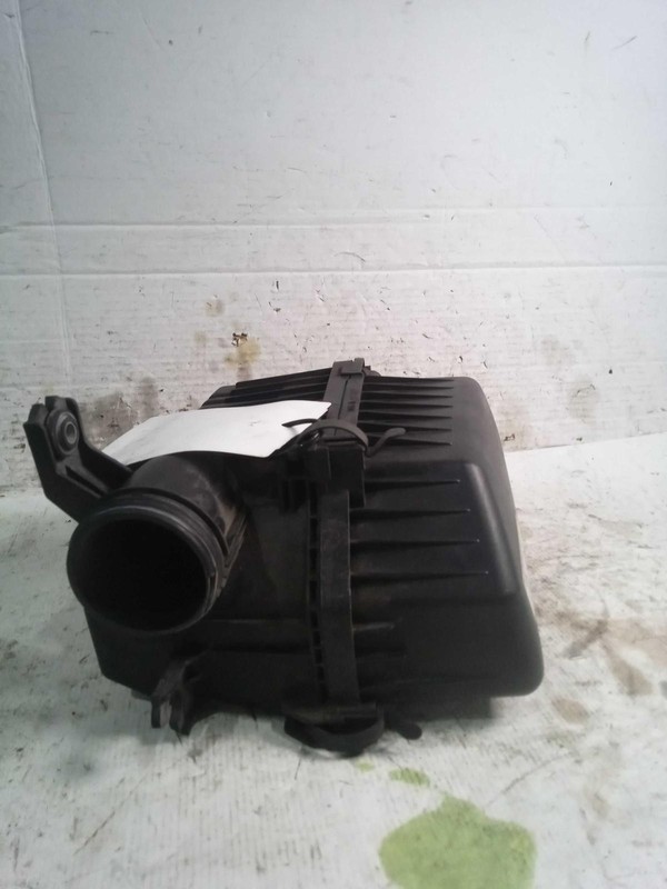 2016 Hyundai Veloster OEM Air Cleaner Assembly, Used, 124K Miles, Orange