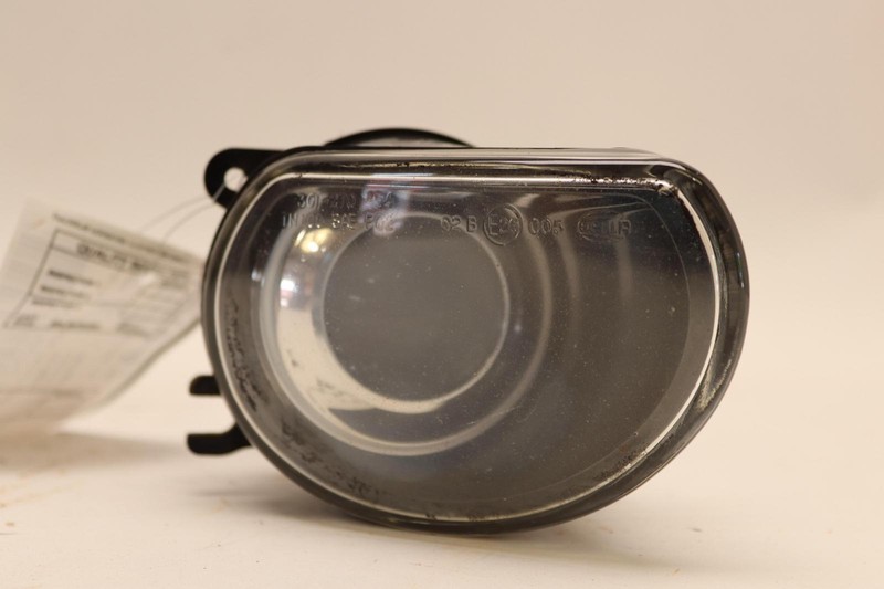 2004-2007 AUDI A8 S8 D3 FRONT BUMPER LEFT DRIVER SIDE FOG LIGHT LAMP HELLA OEM