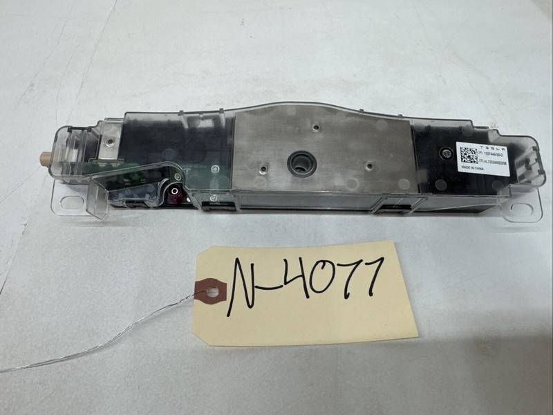 TESLA MODEL Y Performance Wifi Antenna 1507444-00-D 2020-2022 4077 B66