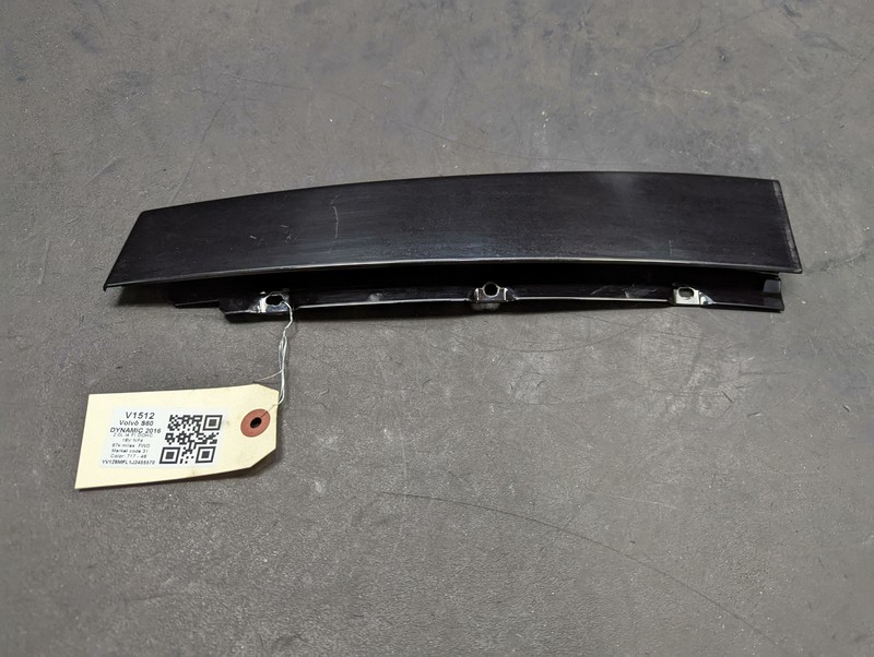 Rear Right Door Window Front Molding 2018 Volvo S60 30784002 2011-2015 2016 2017