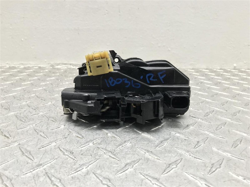 2012 CHEVROLET TRAVERSE PASSENGER FRONT DOOR LOCK ACTUATOR OEM 22820695