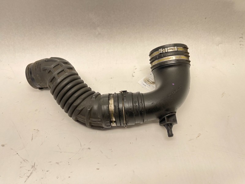 14-17 MASERATI GHIBLI 3.0L RIGHT PASSENGER SIDE LOWER INTAKE HOSE SLEEVE OEM