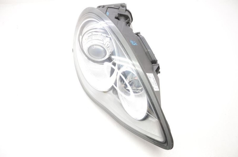 2010-2013 Porsche Panamera 970 4.8L Passenger Right Front Xenon Headlight