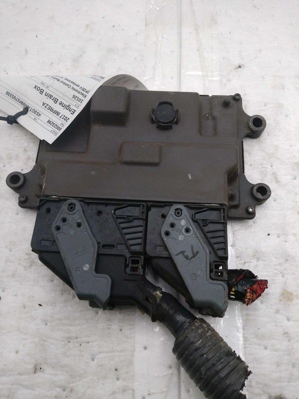 2017 Subaru Impreza Engine Control Module ECM 2.0L OEM 74000 Miles White
