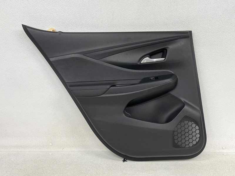 ⭐2024-2025 BUICK ENVISTA SPORT REAR LEFT DRIVERS INTERIOR DOOR PANEL OEM LOT2674