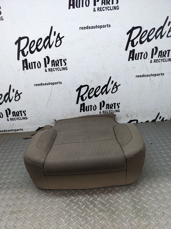 15 - 20 GMC YUKON XL 1500 SLT Front RH Passenger Seat Upper Cushion OEM 1193213