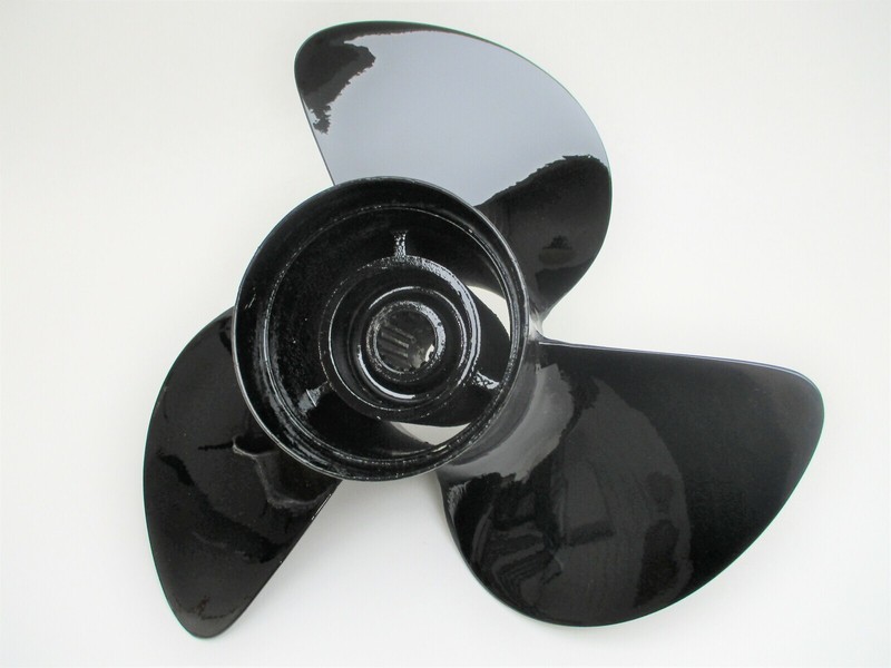 14 x 11 Pitch Prop for Yamaha 50-130 Hp Outboard 15 Tooth Spline