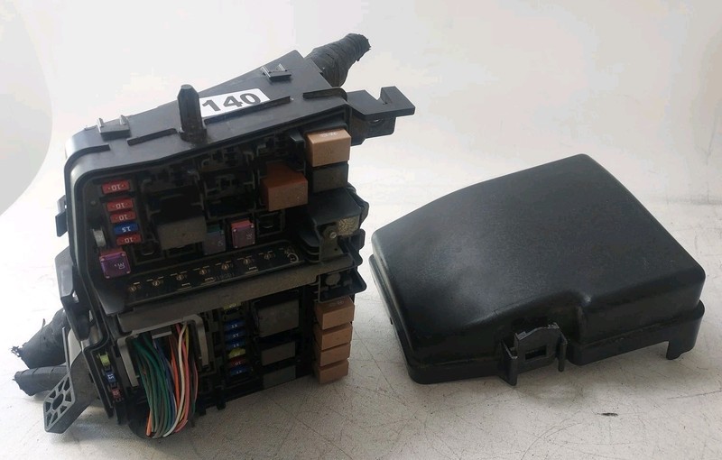 2011-2014 Hyundai Sonata Engine Compartment Fusebox Fuse Relay Module OEM