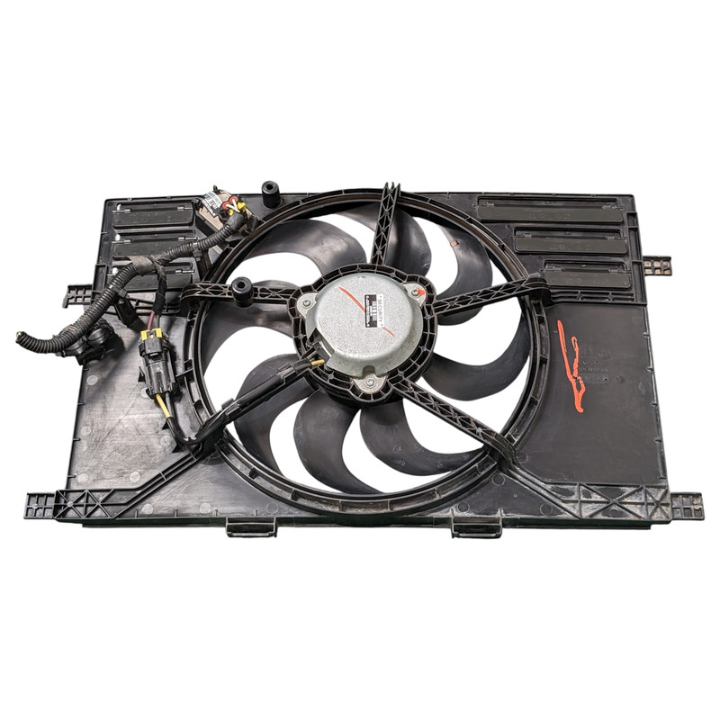 2017 - 2021 JEEP RENEGADE 2.4L ENGINE RADIATOR COOLING FAN MOTOR & SHROUD OEM