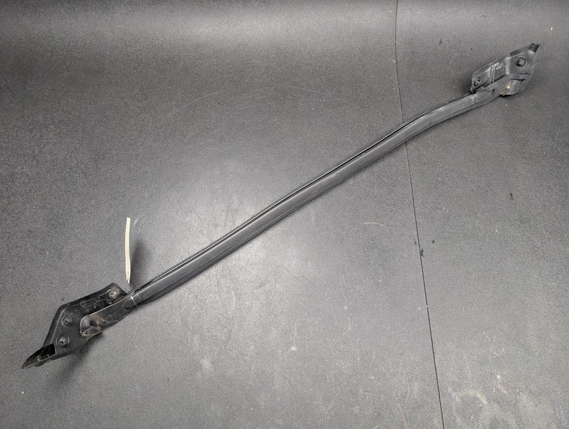 Rear Left Door Window Belt Weatherstrip 2019 Audi A7 4K8839479C 2020 2021 - 2024