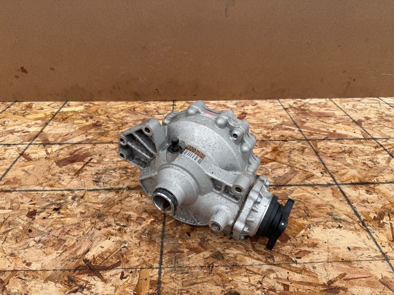 GENESIS G70 19-23 OEM FRONT DIFFERENTIAL CARRIER AWD 2.0T RATIO (3.727) 57K