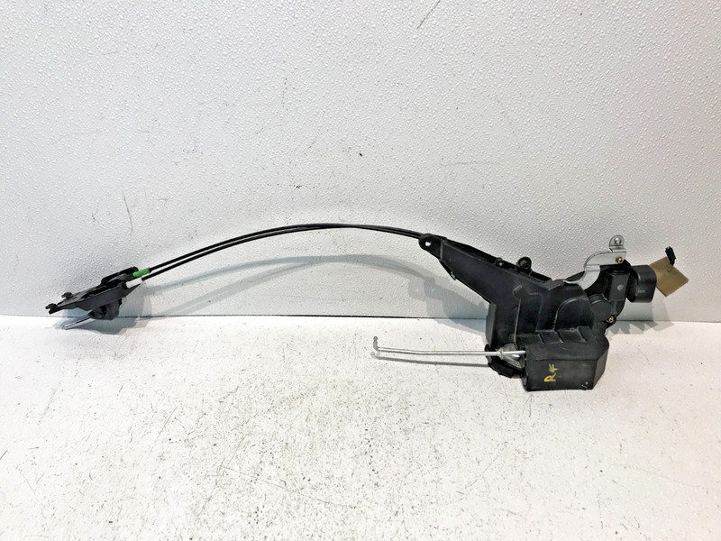 01-05 LEXUS JCE10L IS300 FRONT RIGHT DOOR LOCK LATCH ACTUATOR Handle OEM