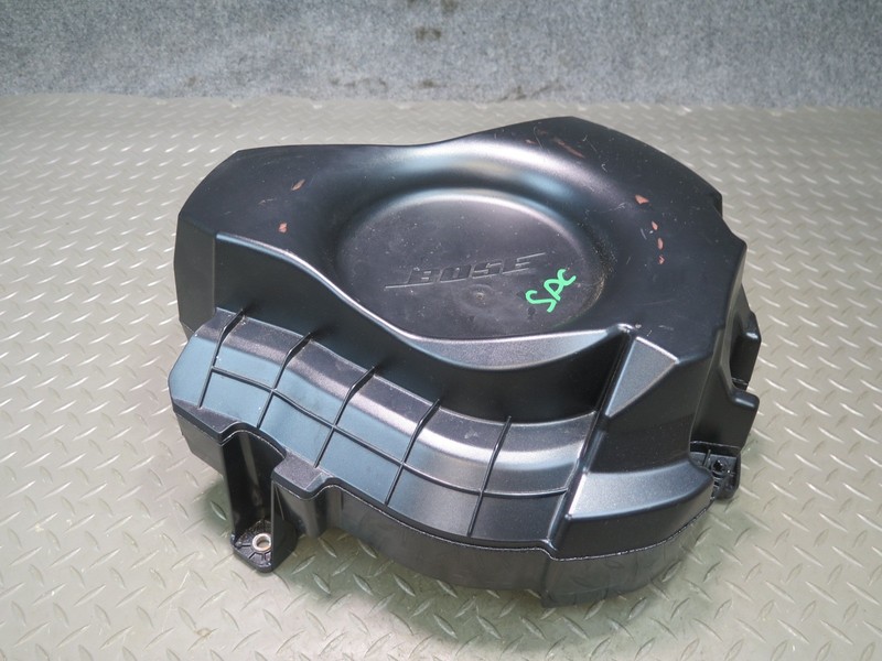 2011-2018 PORSCHE CAYENNE 958 REAR BOSE SUBWOOFER SPEAKER BOX W AMPLIFIER