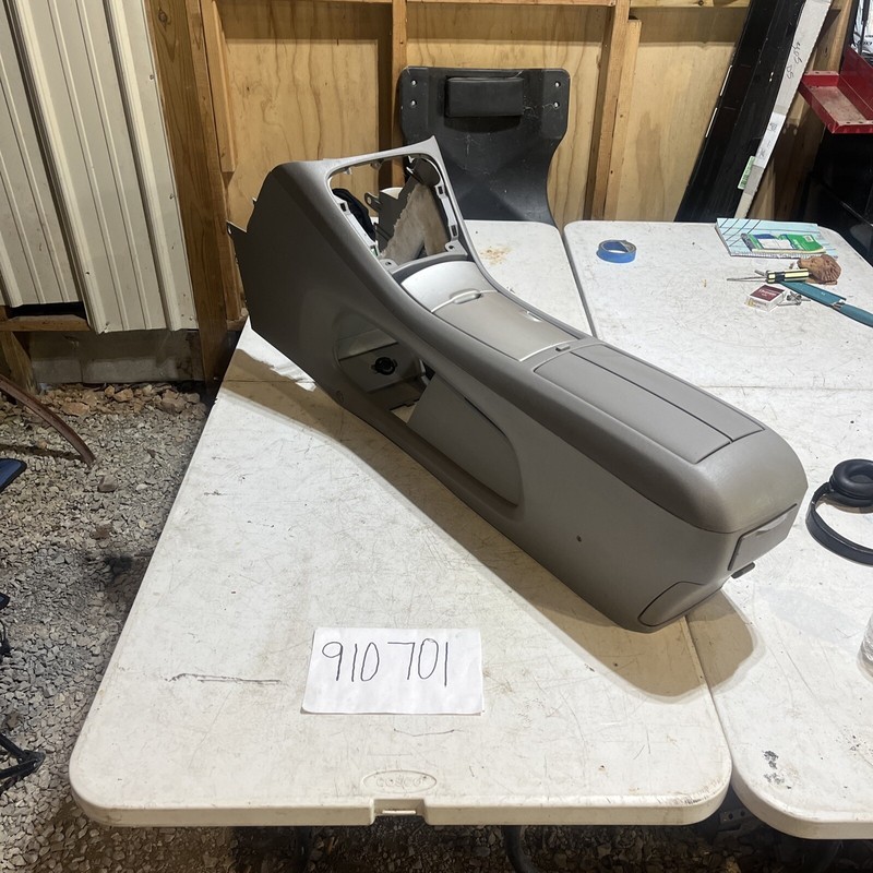 Toyota Highlander Hybrid, Floor Console Assembly, 2002-2007 Gray 58821-48020