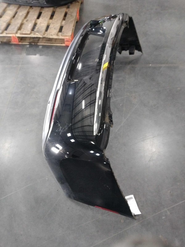 2018 Chrysler 300 Black Rear Bumper Assembly OEM 5PN46TZZAD 35K Miles