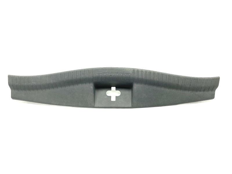 Rear Lift Gate Sill Scuff Plate Trim Panel 2005-2007 Jeep Grand Cherokee 82549