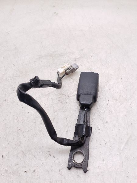 04-06 LEXUS ES330 PASSENGER SIDE FRONT SEAT BELT BUCKLE ASSEMBLY