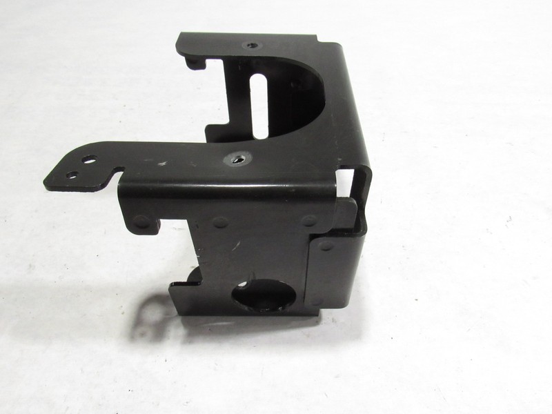 20-23 McLaren GT 2021 Vacuum Pump Support Mount Bracket ;@1