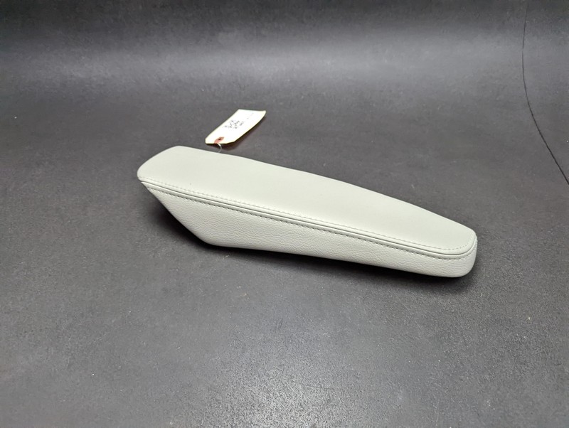 Front Right Door Armrest Trim Cover 2017 Acura RDX 83504-TX4-A01 2016 2018