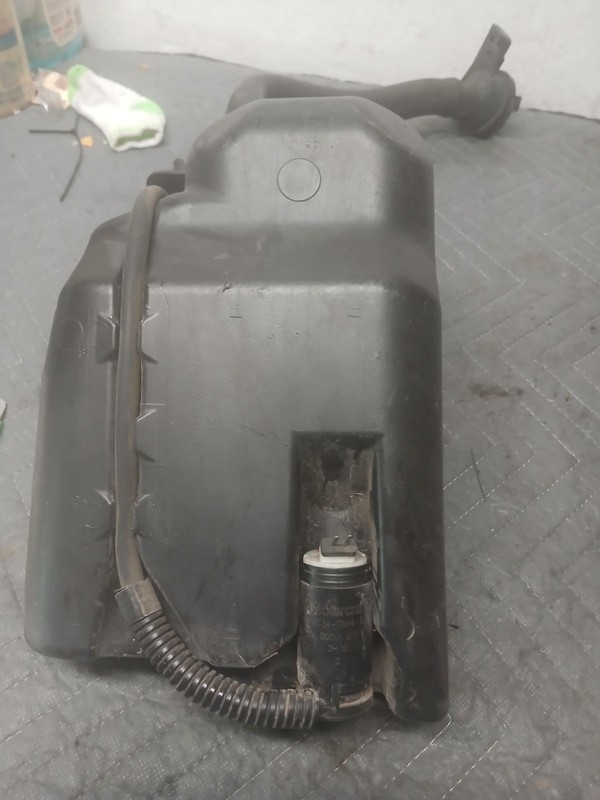 2009-2014 FORD VAN E250 Windshield Washer Fluid Bottle Reservoir Tank