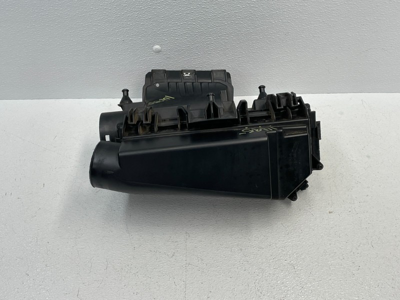 12 13 14 15 Mercedes SLK250 Air Intake Cleaner Filter Box Duct 1.8L 1495 OEM