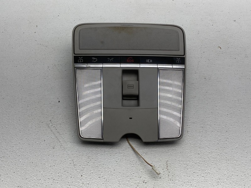 2007-2013 MERCEDES S550 ROOF DOME LIGHT MAP LIGHT OEM LOT609