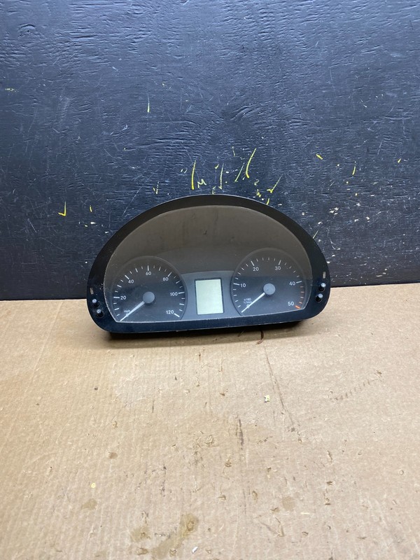 2003 to 2006 Sprinter 2500 3500 Instrument Speedometer Gauge Cluster z4290 DG