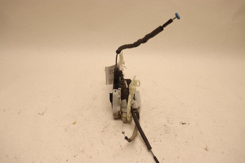 2017-2020 GENESIS G80 FRONT RIGHT PASSENGER DOOR LATCH LOCK ACTUATOR OEM