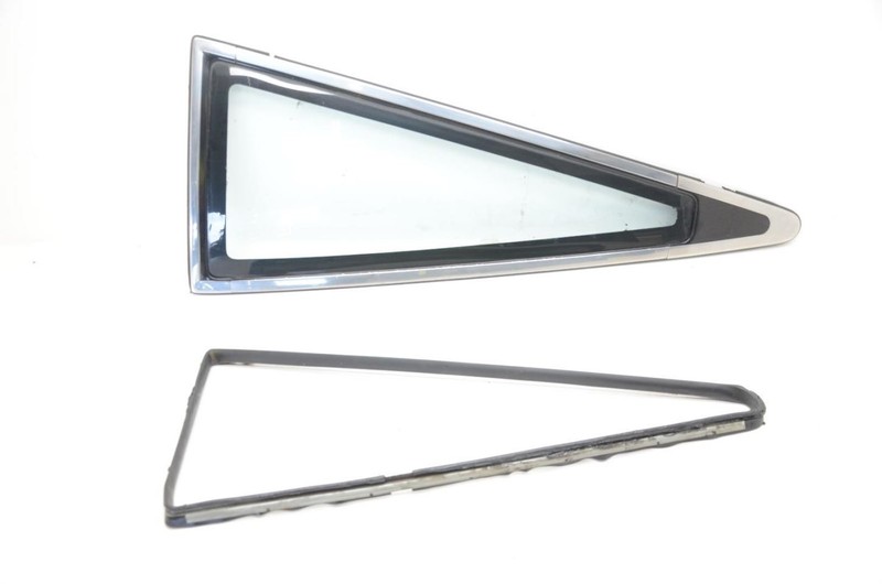 84-89 Nissan 300ZX Z31 2+0 Passenger Right Rear Quarter Window Glass