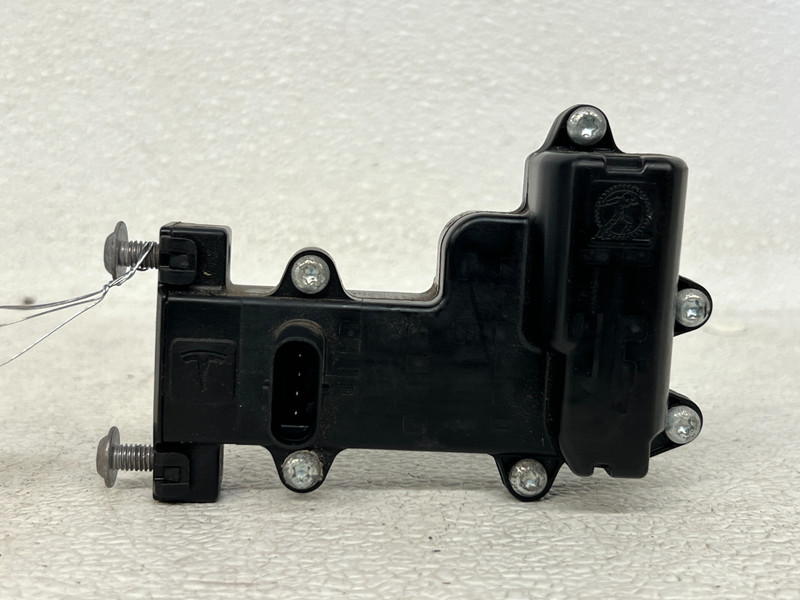 ⭐2016-2020 TESLA MODEL X FRONT LEFT DRIVERS DOOR CONTROL MODULE UNIT OEM LOT2632