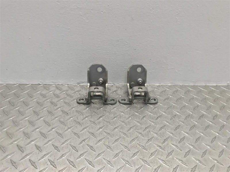 2003 LINCOLN NAVIGATOR PASSENGER REAR DOOR HINGES OEM 1L2Z-7826800-AA