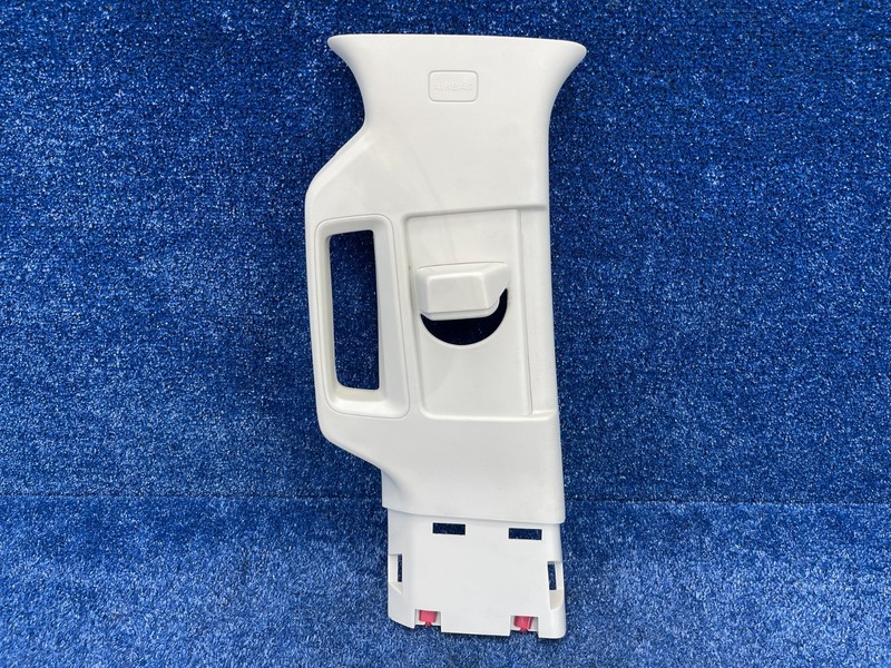 2014-2018 GMC Sierra 1500 SLT Driver Left A-Pillar Trim Handle OEM 23163855