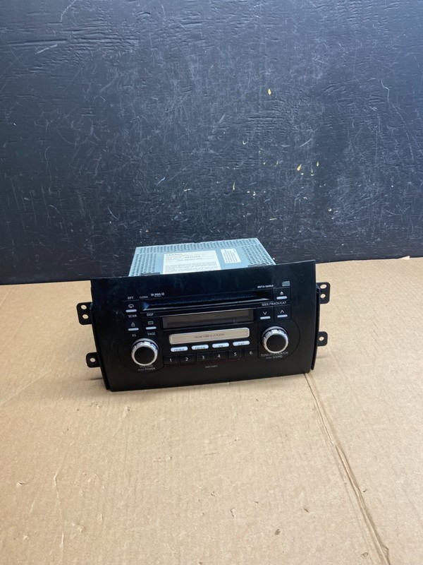 2007 - 2012 Suzuki SX4 Radio MP3 AM/FM CD Player OEM ae4388