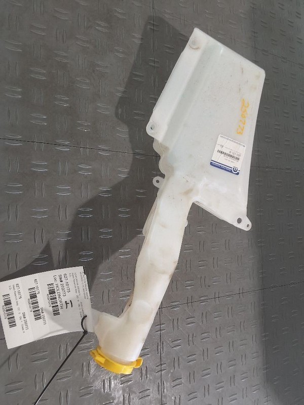 Wash Reservoir Fits 19-23 CHEROKEE 3510179