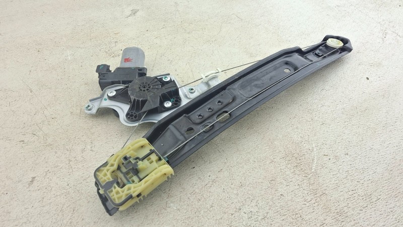 2018-2022 FORD ECOSPORT REAR RIGHT SIDE DOOR WINDOW REGULATOR WINDOW MOTOR OEM