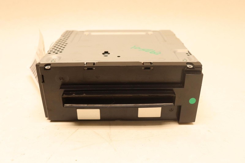 2004-2005 CADILLAC XLR DASH SATELLITE RADIO RECEIVER PLAYER CONTROL UNIT OEM