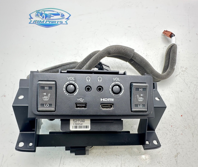 2013-2020 INFINITI QX60 REAR AUDIO/ HEATED SEAT SWITCH OEM