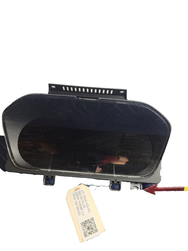 Used Oem VOLVO Speedometer Gauge Cluster 32374983 for 2024 VOLVO S60 2.0l Awd
